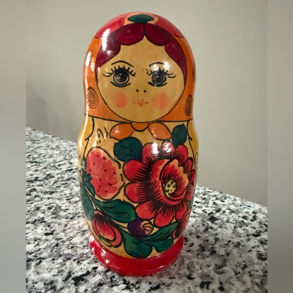 Vintage Handpainted Russian Wooden Matryoshka Stacking Nesting Dolls Set of 7